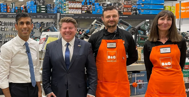 Dean Russell and Chancellor Rishi Sunak at B&Q