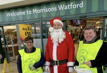 Dean Russell with Santa at Morrisons Watford