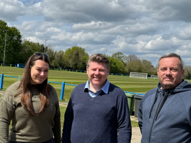 Dean meets with Sun Sports Club in Watford